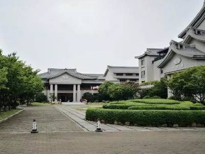 选择六艺塾中日国际班，体验日式教学