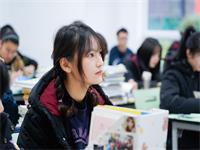 感恩节校园开放日，肯特邀请家长进校参观