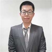 数学老师 Ryan