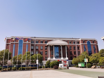 镇江枫叶国际学校高中课程介绍