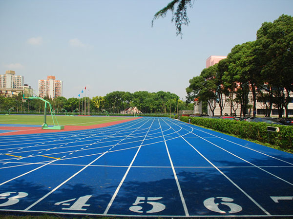 美国汇点高中闵行校区校园