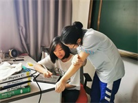 一脉相承，中外贯通 向石室送上祝福！