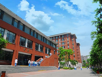 成都七中高新校区食堂 