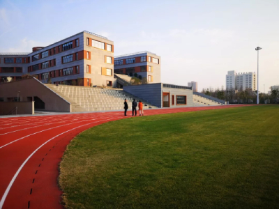 上海托马斯实验学校空中教学