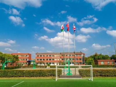 感受上海卡迪夫公学的优质教学，直通海外名校