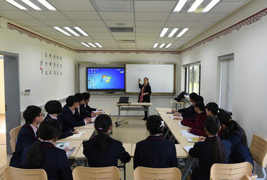 上海美达菲双语高级中学管理特点