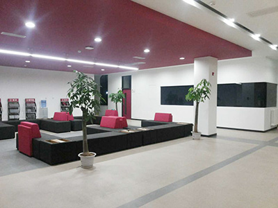 天津黑利伯瑞国际学校主教学楼大厅