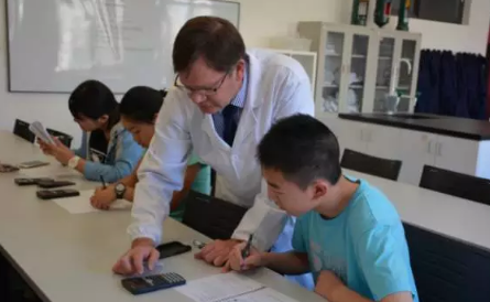 黑利伯瑞5.14校园开放日孩子如何“学会爱”