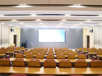 新东方扬州外国语学校"十五年一贯，双轨并行"办学成果