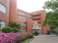 上海市新虹桥中学国际部奖学金设置