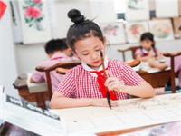 剑桥郡加拿达外国语学校课堂情况如何？