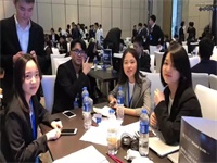 这所学校每人收到4-5份世界前100大学录取通知书