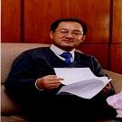 上海交通大学附属中学国际部:徐向东（校长）