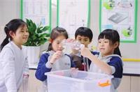 探校海归人才子女学校：融汇中西的校长华晓航