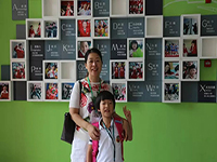 迎接新同学一一你的笑容，最美的彩虹。