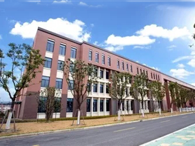 上海融育学校培养终生学习者