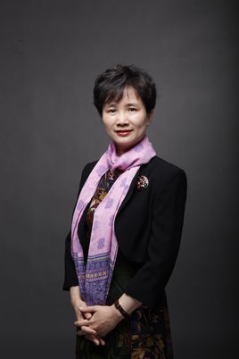 上海光华学院剑桥国际中心:雷冬冬博士    校长