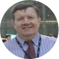 深圳德朗睿思国际学校:Albert C. Petite教授