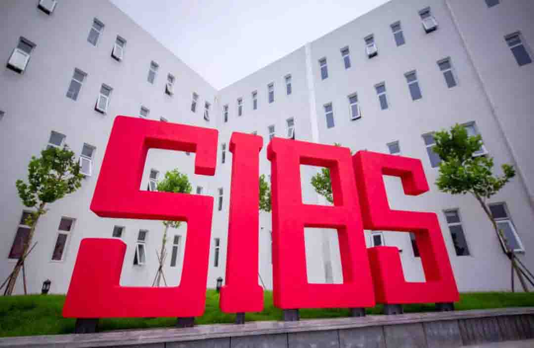 君诚国际双语学校，争做世界知名学校