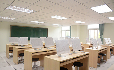 北京新府学外国语学校初中国际双语课程