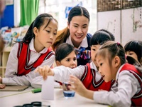 广州市黄埔中黄外国语小学被腾讯誉为灯塔的国际化课程将对外开放,你报名了吗?