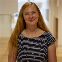 Julie A. Patterson 图书老师