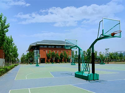 成都七中高新校区篮球场