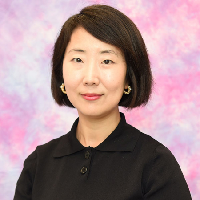 耀华国际教育学校北京校区:贺潇女士 学校业务总经理