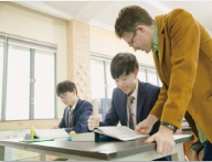 华师附外即将开学!美式高中学科分类有哪些?新生须知!