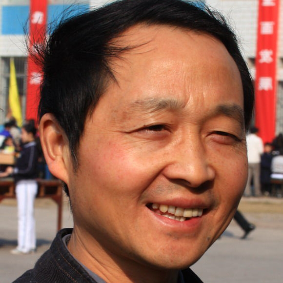 巴东县高级中学国际部:谭德军