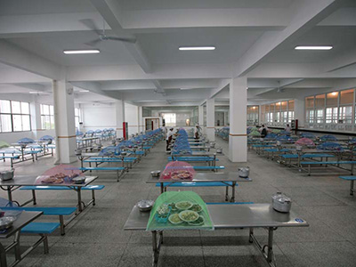 学生餐厅
