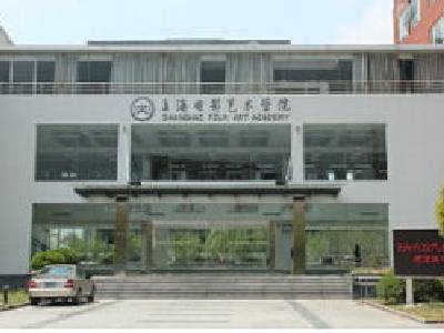 感受美国LeeAcademy高级中学(上海)的“双轨制”课程机制