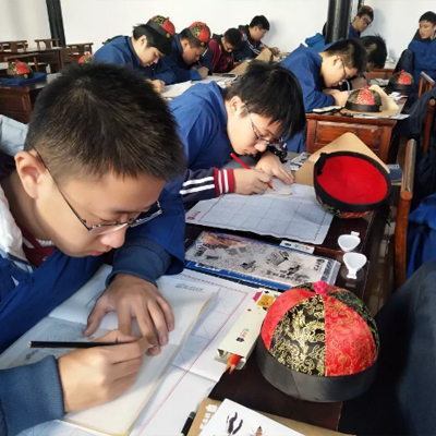 北京市力迈中美国际学校力迈中美国际学校费尔蒙特初中部7-8年级