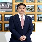 大连枫叶国际学校:张瑞芳