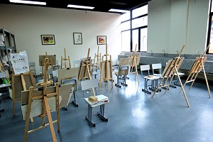 上海常青日本高中课程中心<br>画室