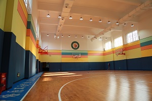 上海燎原双语学校室内篮球场