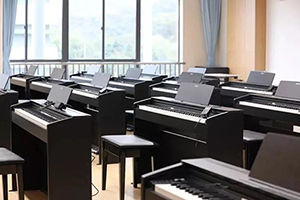 湖州帕丁顿双语学校钢琴教室