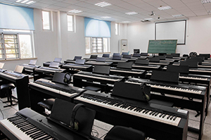 太仓市华顿外国语学校钢琴教室