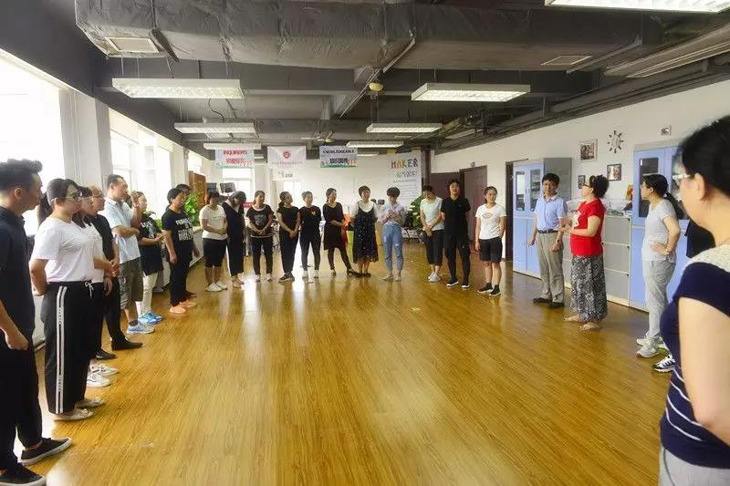   北大附属益田同文学校教育戏剧之即兴表演暑期全员培训会
