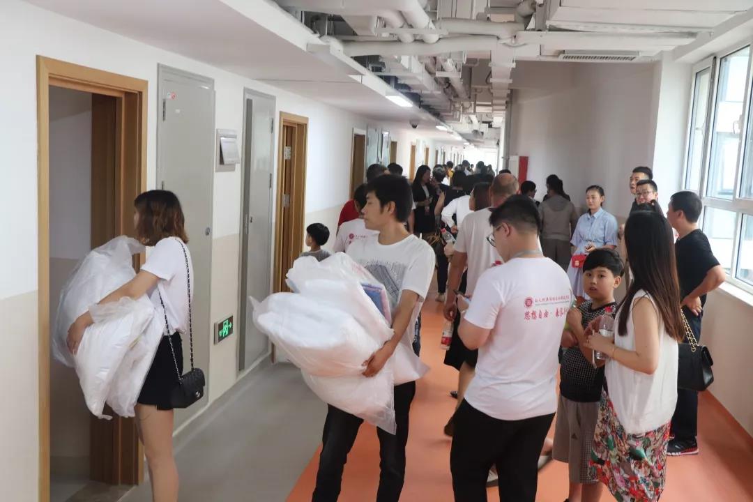   新学期·新梦想：新生家长参观北大附属益田同文学校