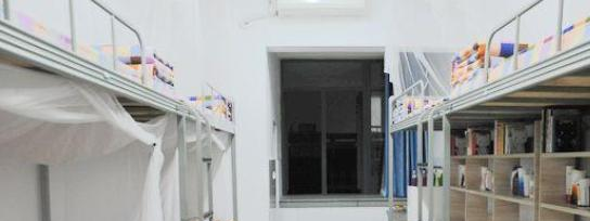 成都市第四十九中学2021年宿舍条件