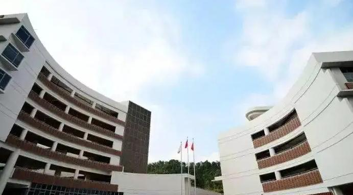 重庆耀中国际学校高中部2023年入学条件2