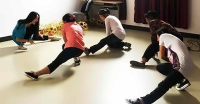 祝贺上海铭远国际高中生获2017年度金海社区"优秀学生志愿者"