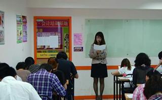 深圳新世界教育学校