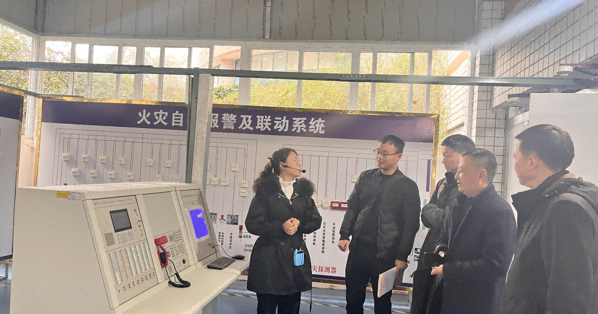 四川省商贸学校