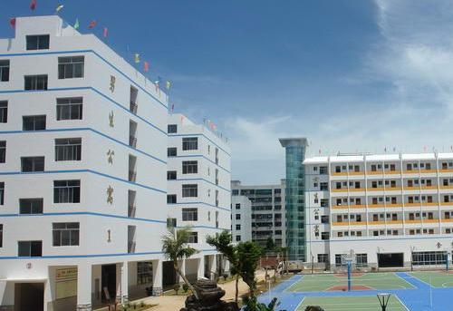 重庆万州三峡服装艺术学校