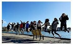 湖边活动