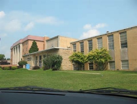 阿尔德森布劳达斯大学