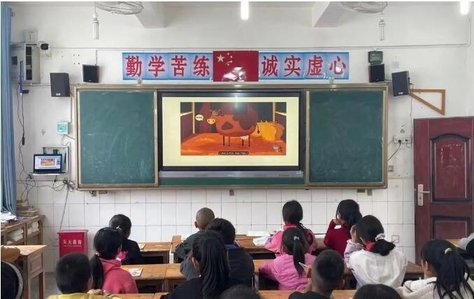 云南孩子们的在线英文课现场.jpg