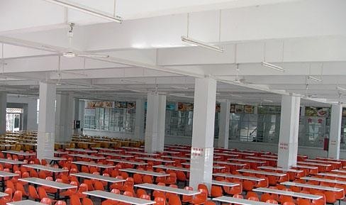 蓬安县巨龙职业中学